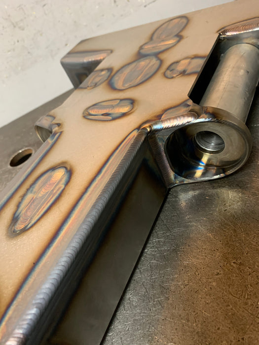 TROPHY TRUCK  / 6100 / LUXURY PRERUNNER CENTERMOUNT FRONT CLIP