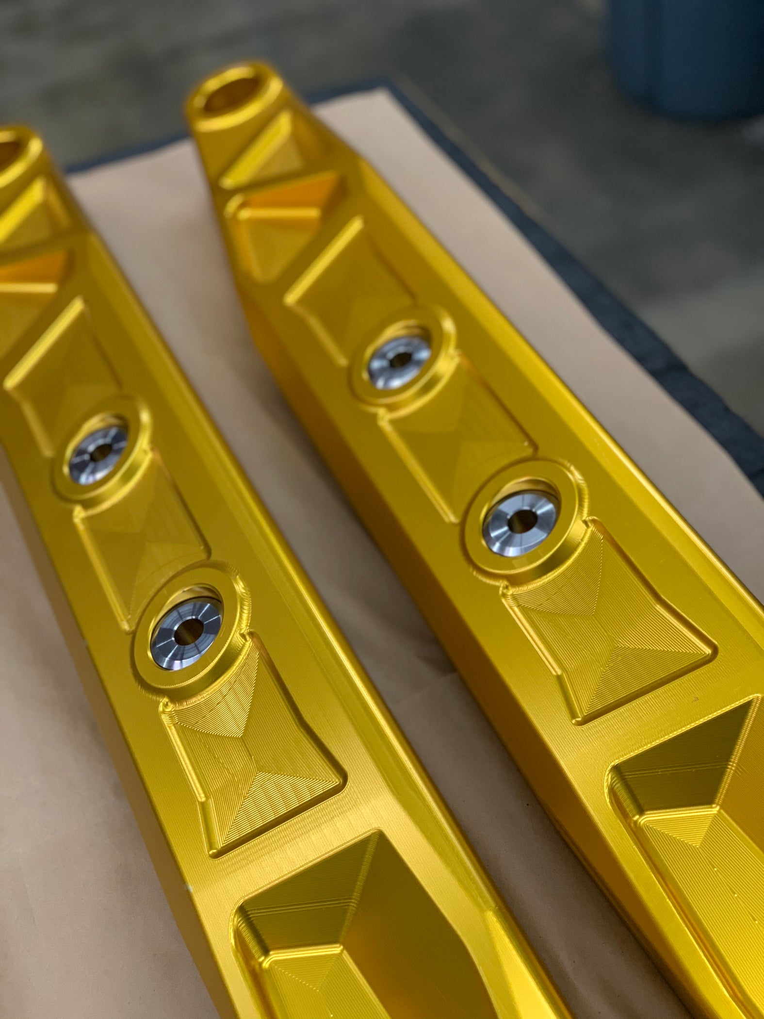 BILLET ALUMINUM TRAILING ARMS — Kibbetech