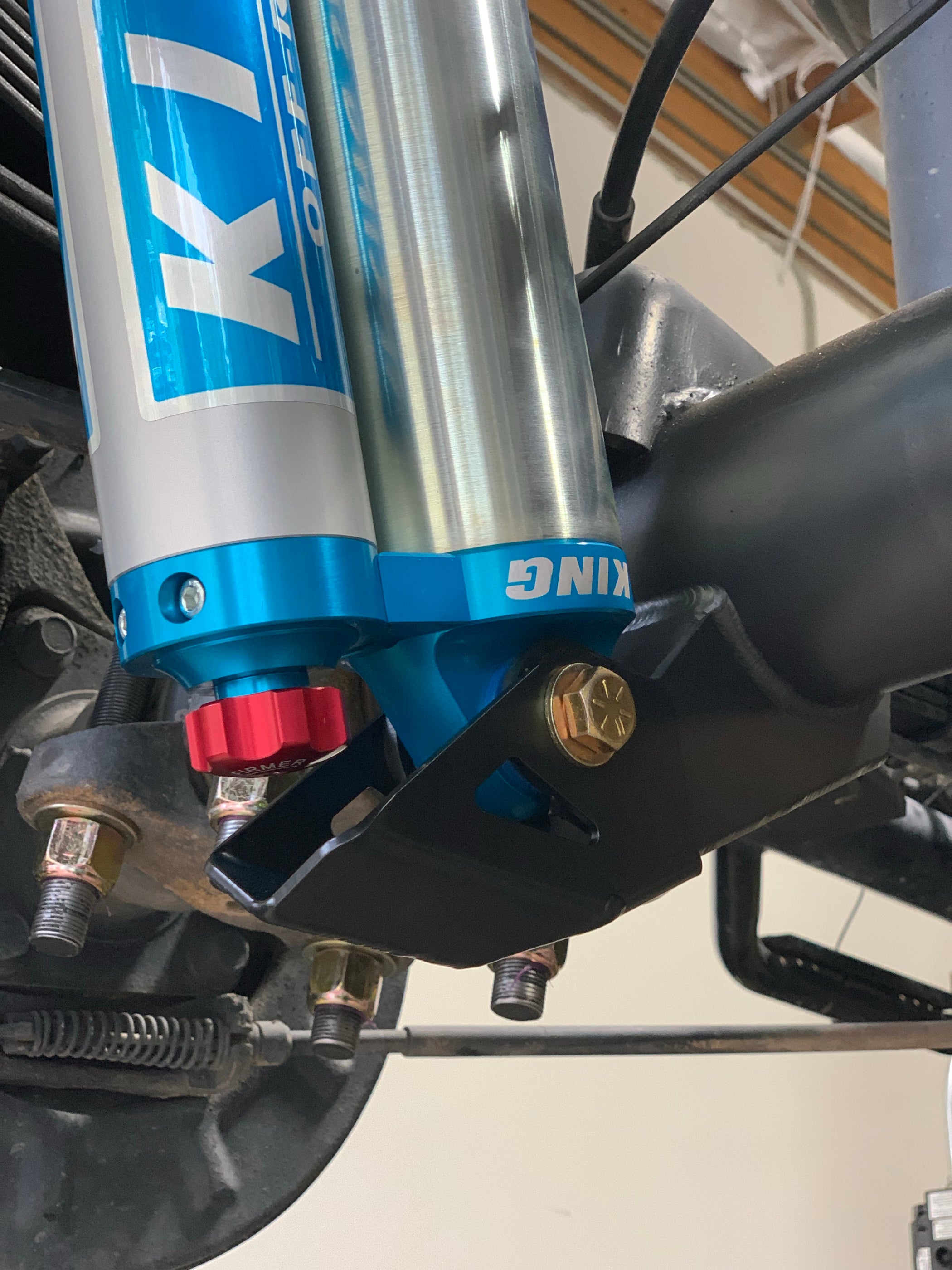 CHEVROLET/GMC 2500/3500 Rear Shock Options — Kibbetech
